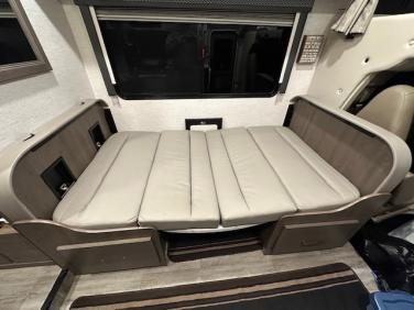 2025 THOR MOTOR COACH FOUR WINDS 22BC