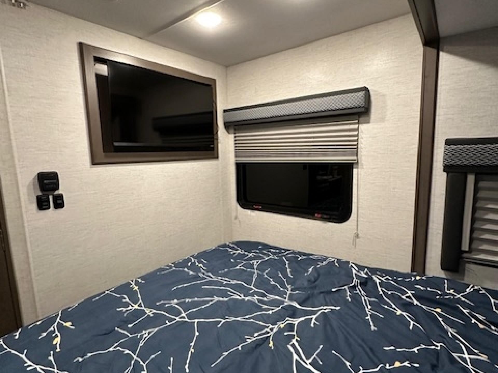 2025 THOR MOTOR COACH FOUR WINDS 22BC