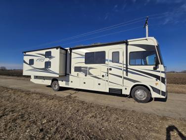 2021 FOREST RIVER FR3 32DS