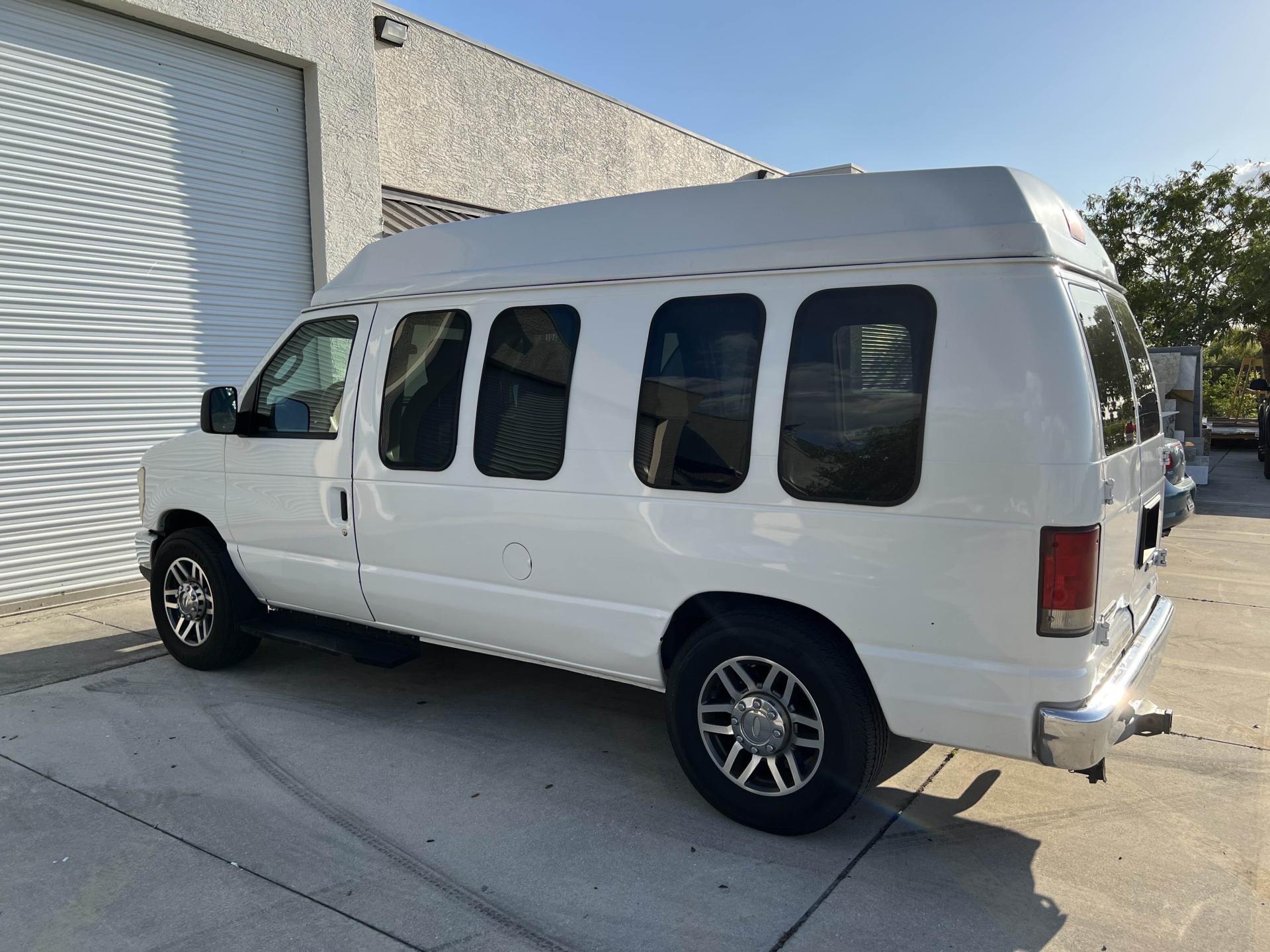 2009 FORD TRANSIT T250 E-150 High Roof