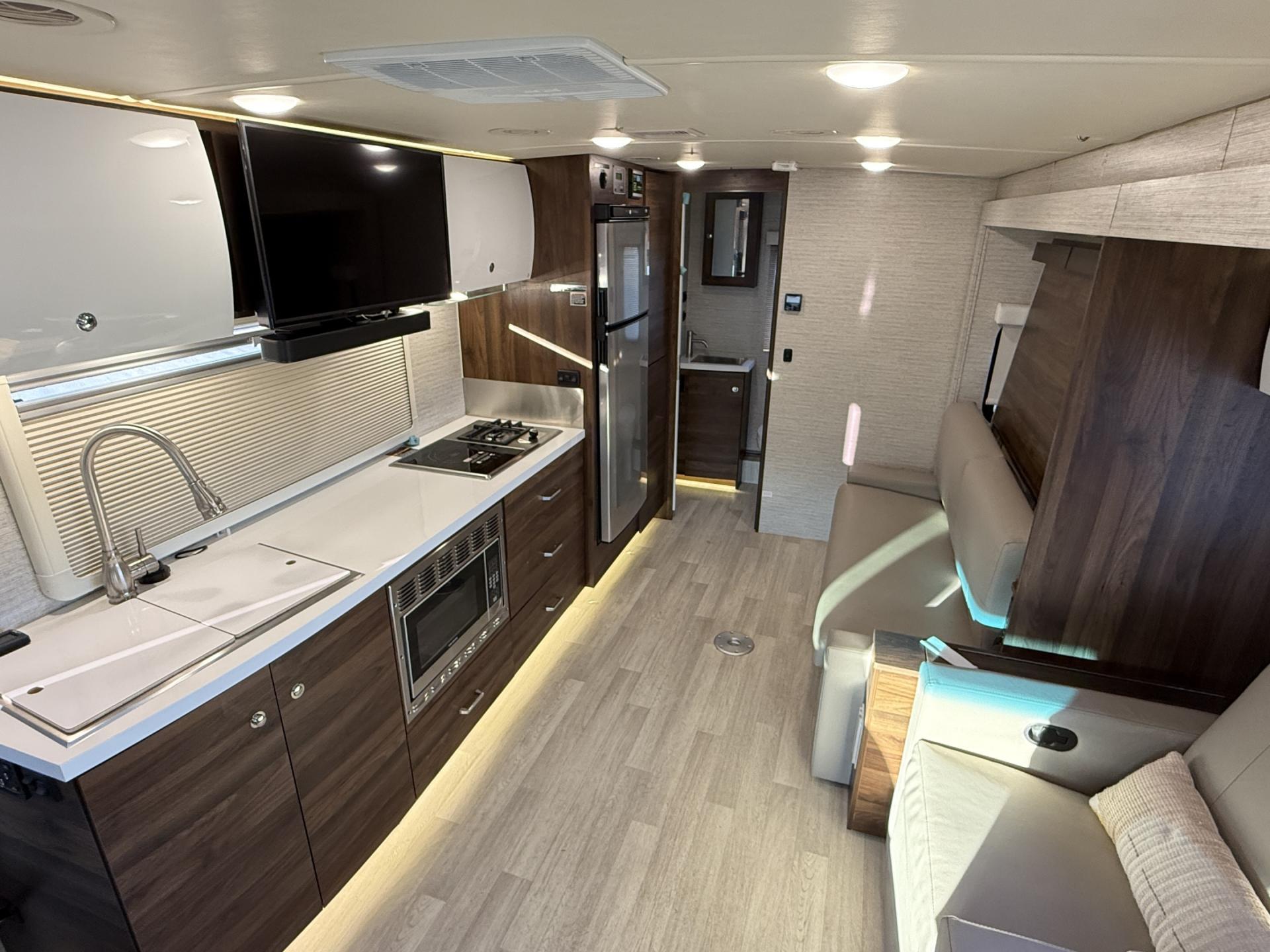 2022 WINNEBAGO VIEW 24D