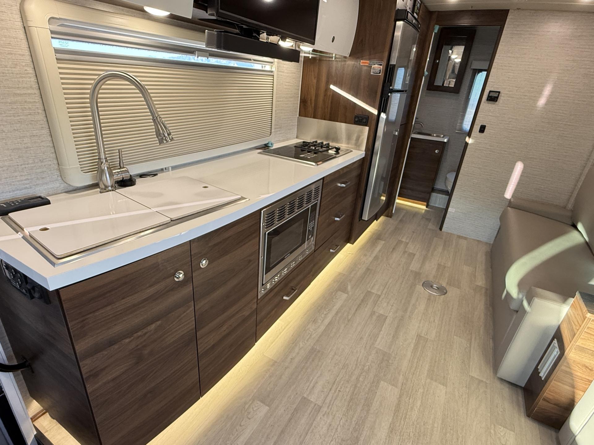 2022 WINNEBAGO VIEW 24D