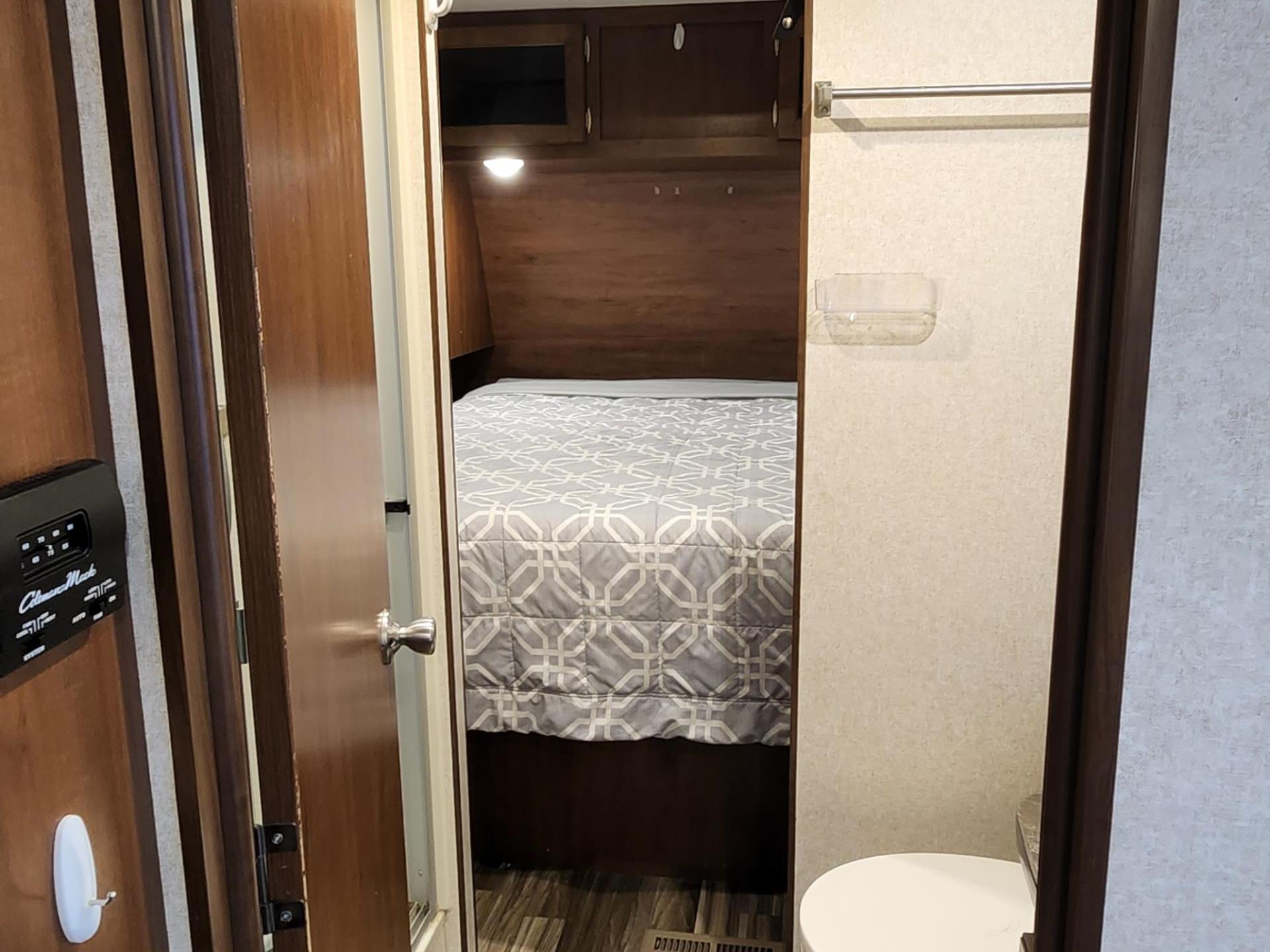 2017 JAYCO JAY FLIGHT 29BHDB