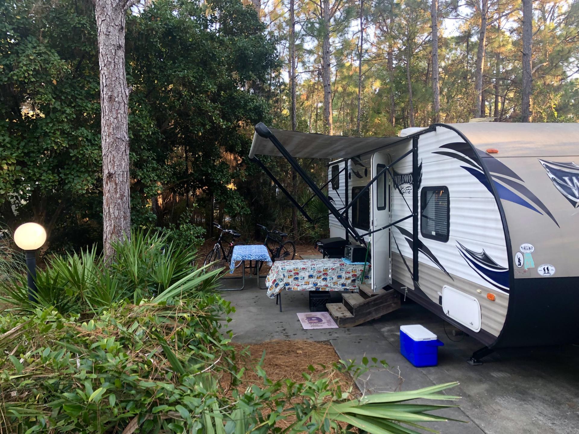 2015 FOREST RIVER WILDWOOD X LITE 261BHXL