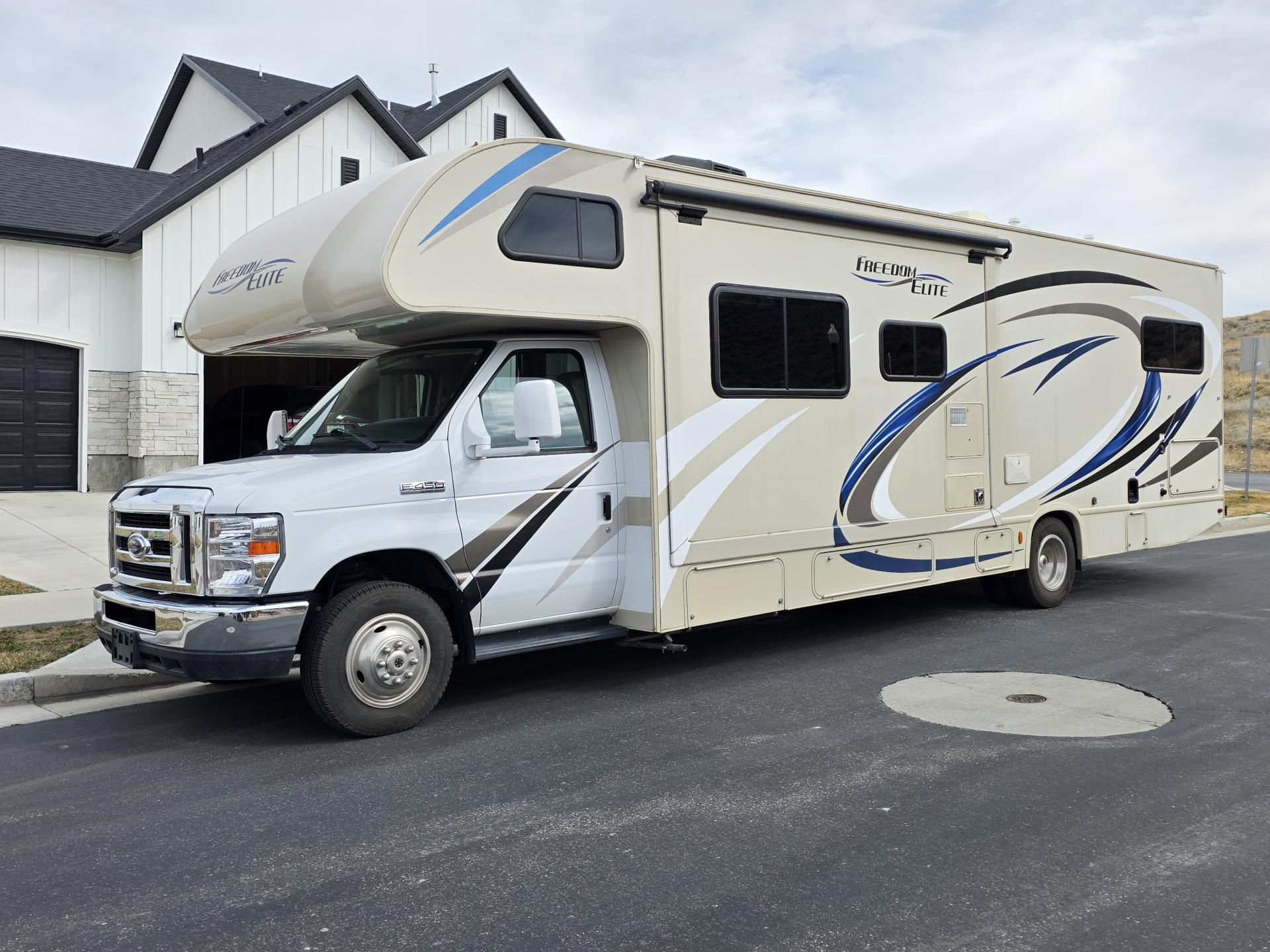 2018 THOR MOTOR COACH FREEDOM ELITE 30FE