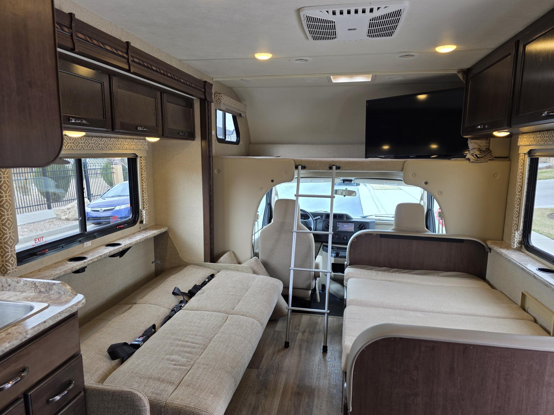 2018 THOR MOTOR COACH FREEDOM ELITE 30FE