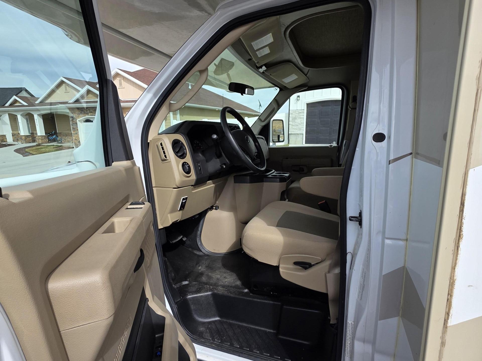 2018 THOR MOTOR COACH FREEDOM ELITE 30FE