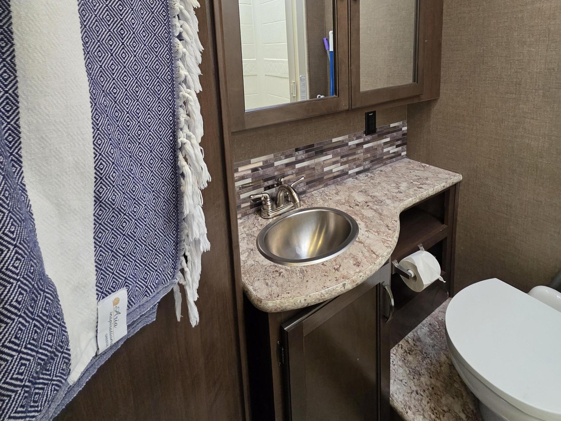 2018 THOR MOTOR COACH FREEDOM ELITE 30FE