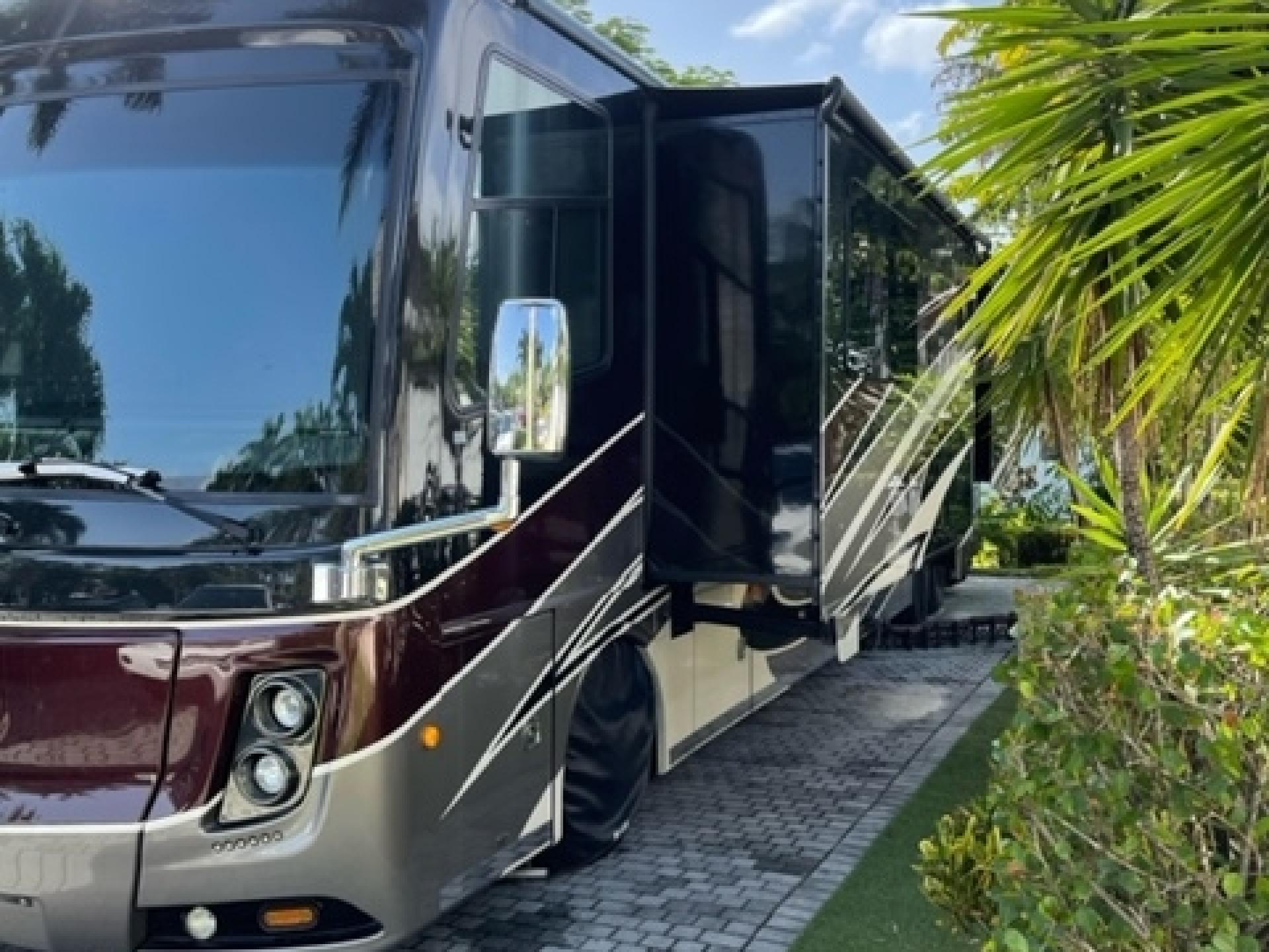 2018 HOLIDAY RAMBLER ENDEAVOR  M-44H