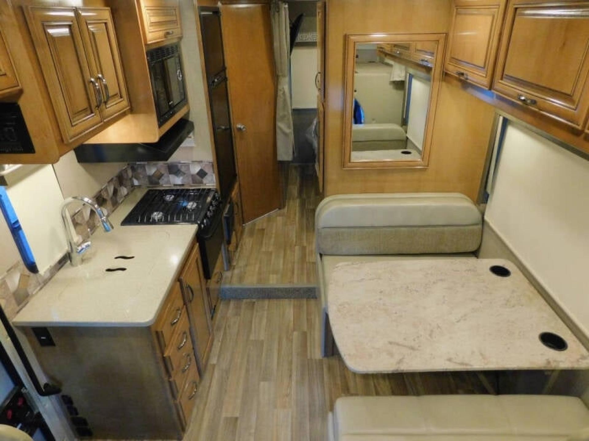 2017 THOR MOTOR COACH QUANTUM GR22