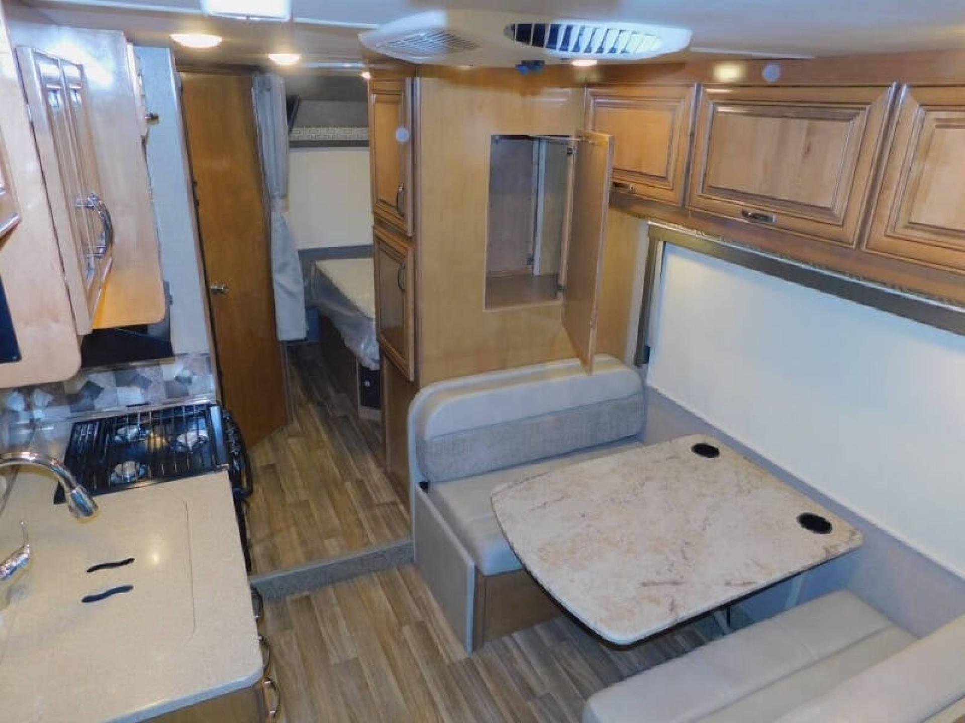 2017 THOR MOTOR COACH QUANTUM GR22