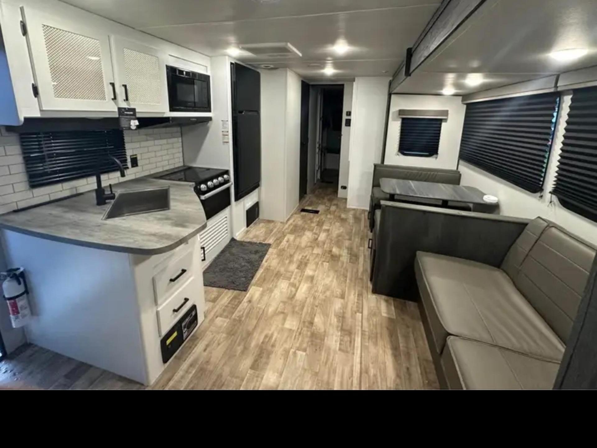 2023 KEYSTONE HIDEOUT 31BRD