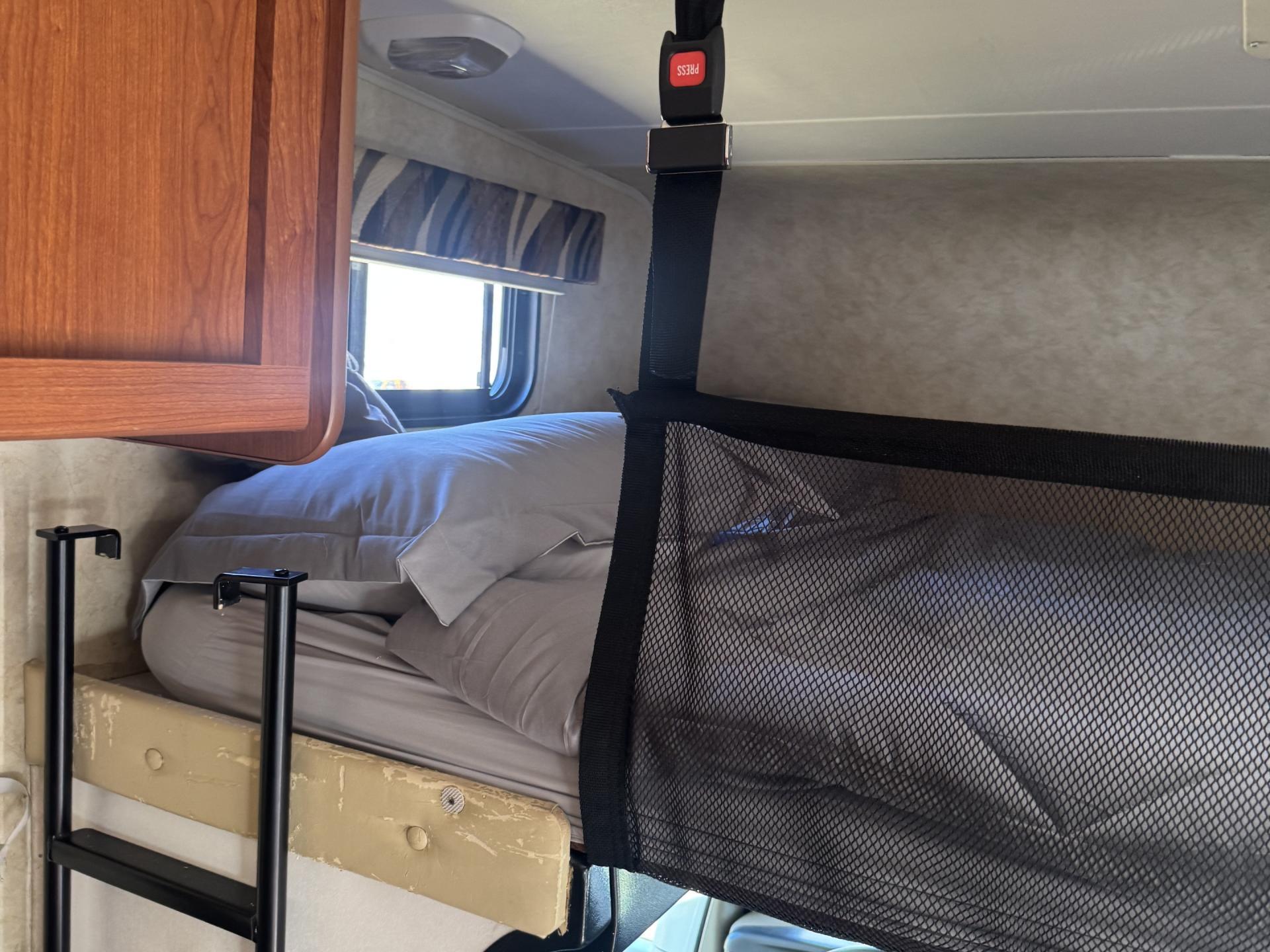 2013 COACHMEN FREELANDER 21QB