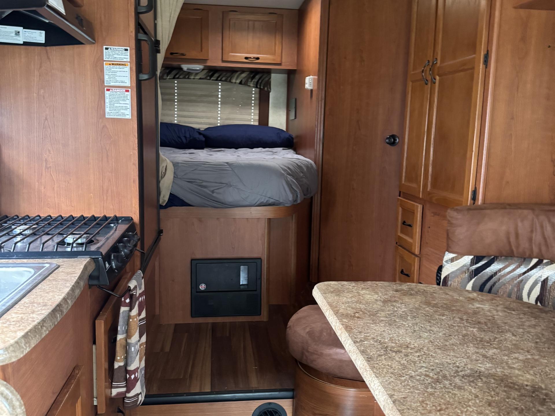 2013 COACHMEN FREELANDER 21QB