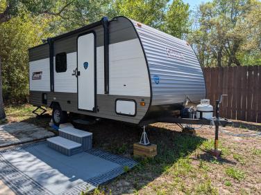 2024 COLEMAN Lantern 17B