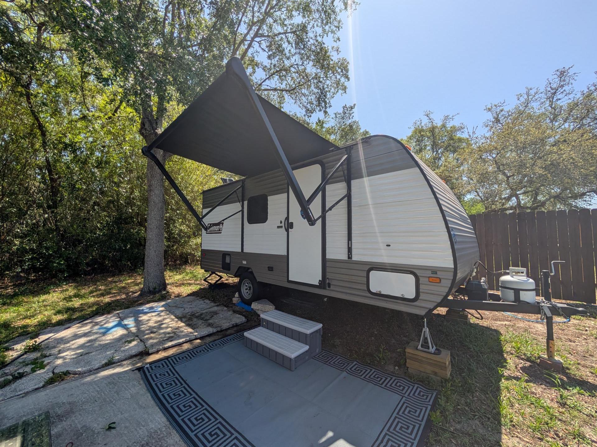 2024 COLEMAN Lantern 17B