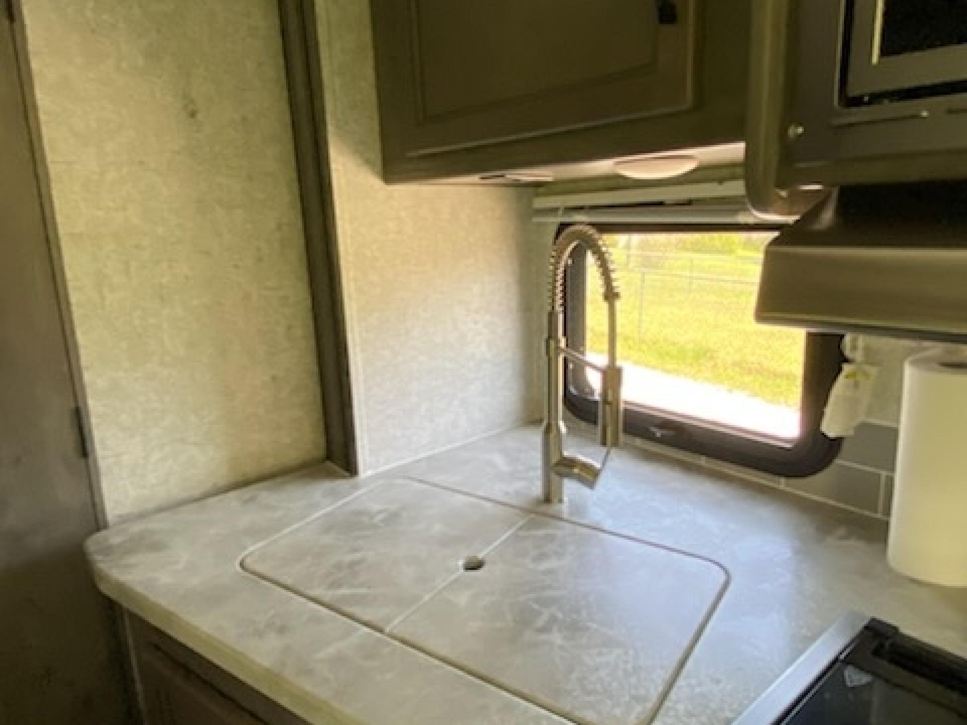 2020 COACHMEN APEX 251RBK