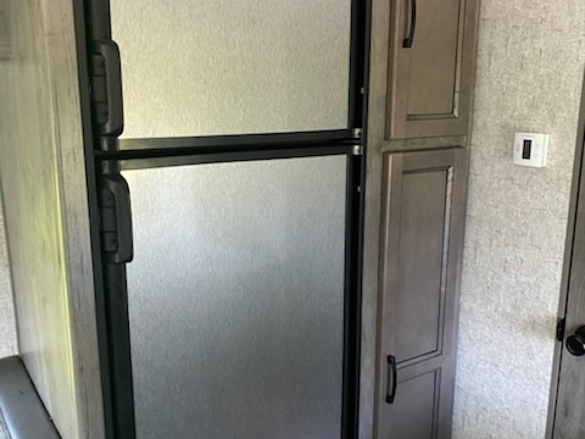 2020 COACHMEN APEX 251RBK