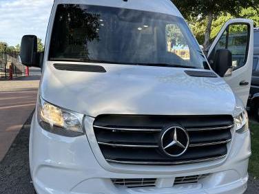 2021 COACHMEN GALLERIA 24A