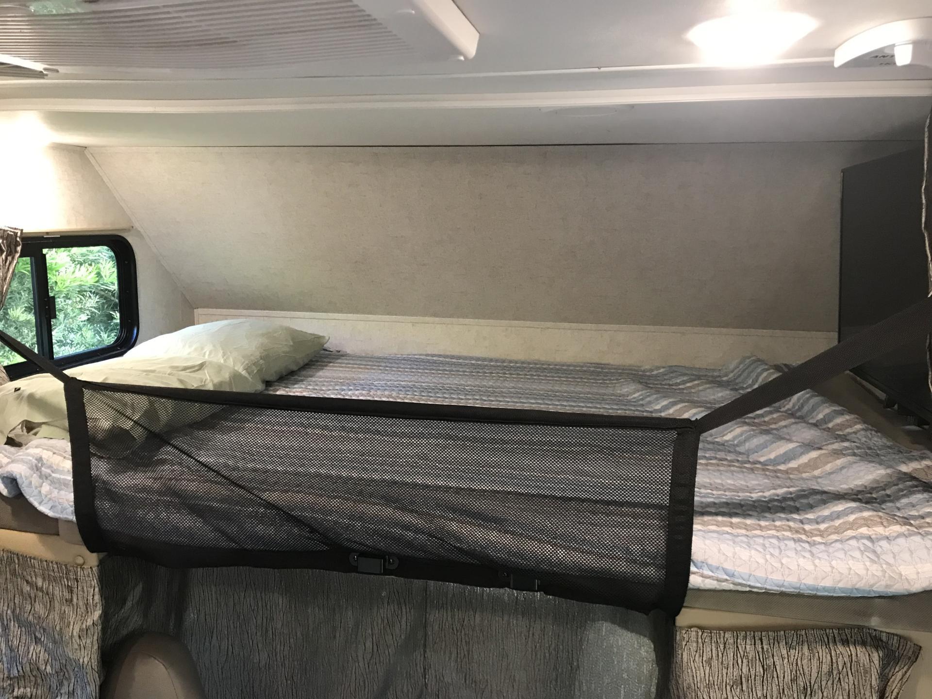 2018 FOREST RIVER SUNSEEKER LE 2250SLE