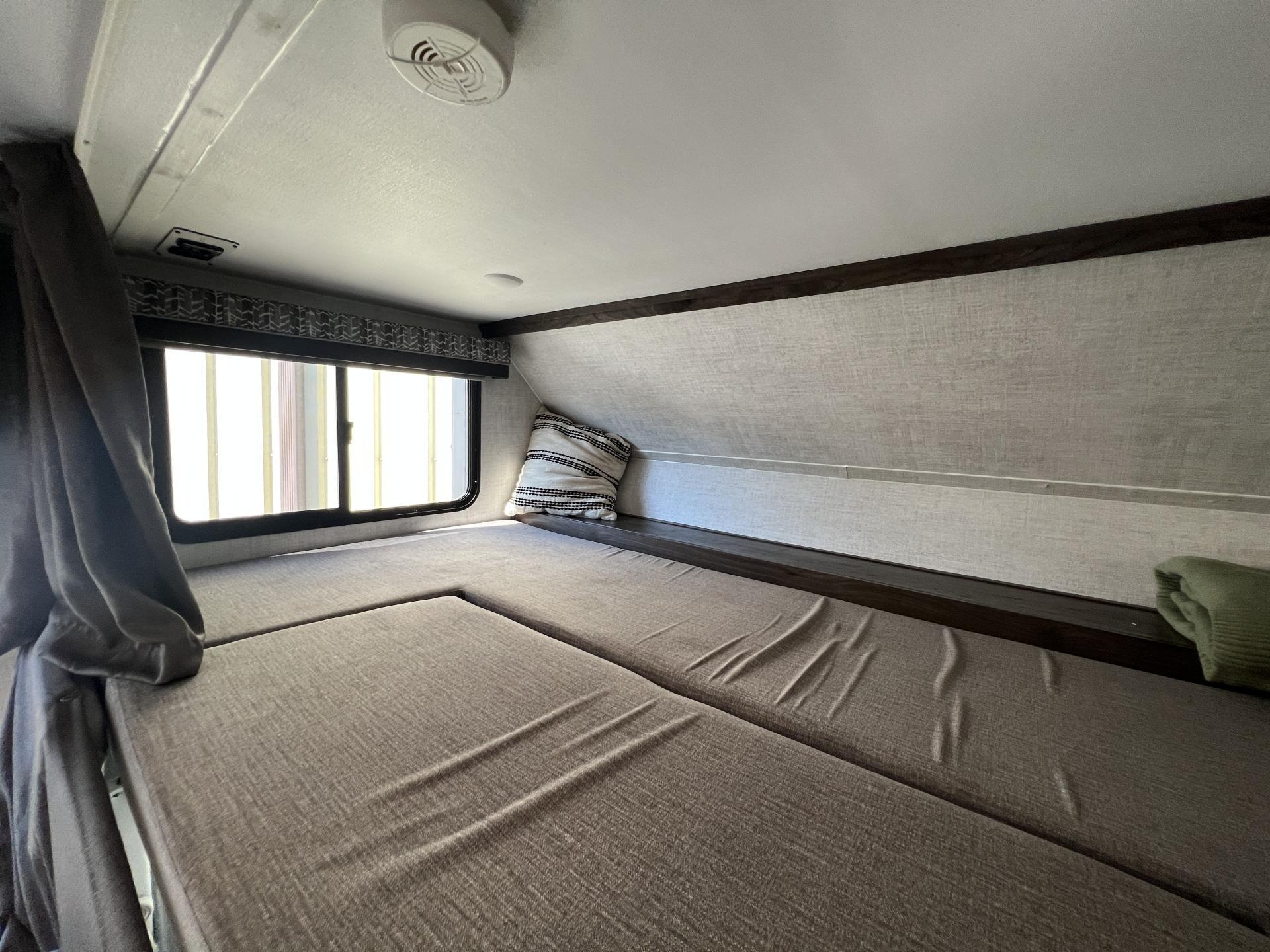 2023 GULF STREAM CONQUEST 6237D