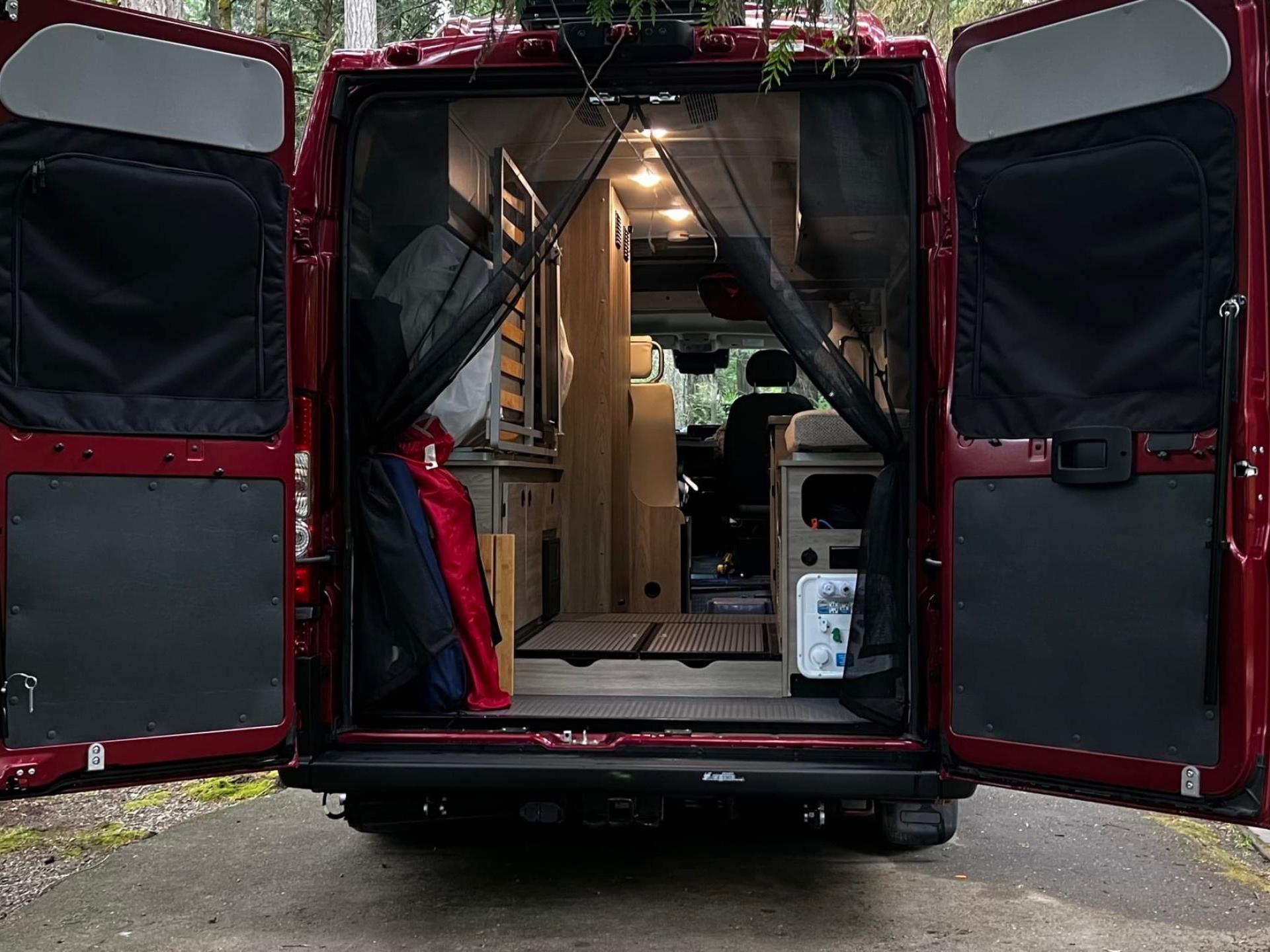 2023 WINNEBAGO SOLIS 59PX