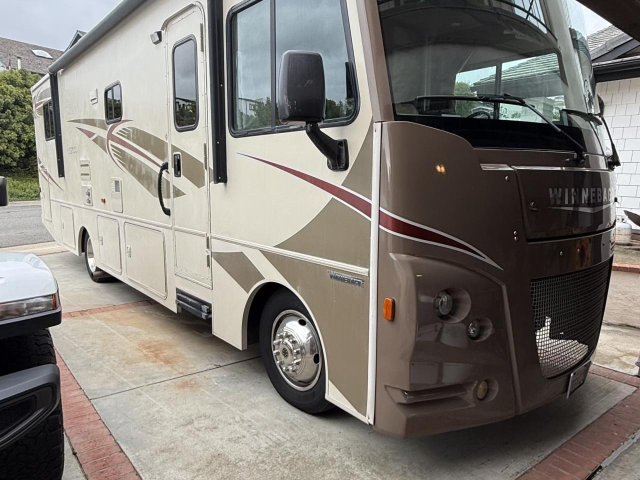 2016 WINNEBAGO VISTA 31KE