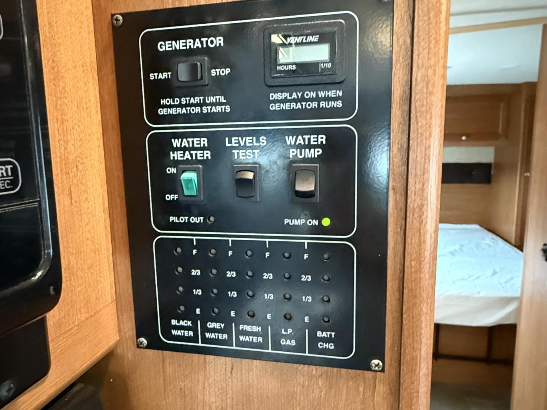 2016 WINNEBAGO VISTA 31KE