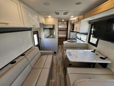 2026 THOR MOTOR COACH FOUR WINDS 28Z