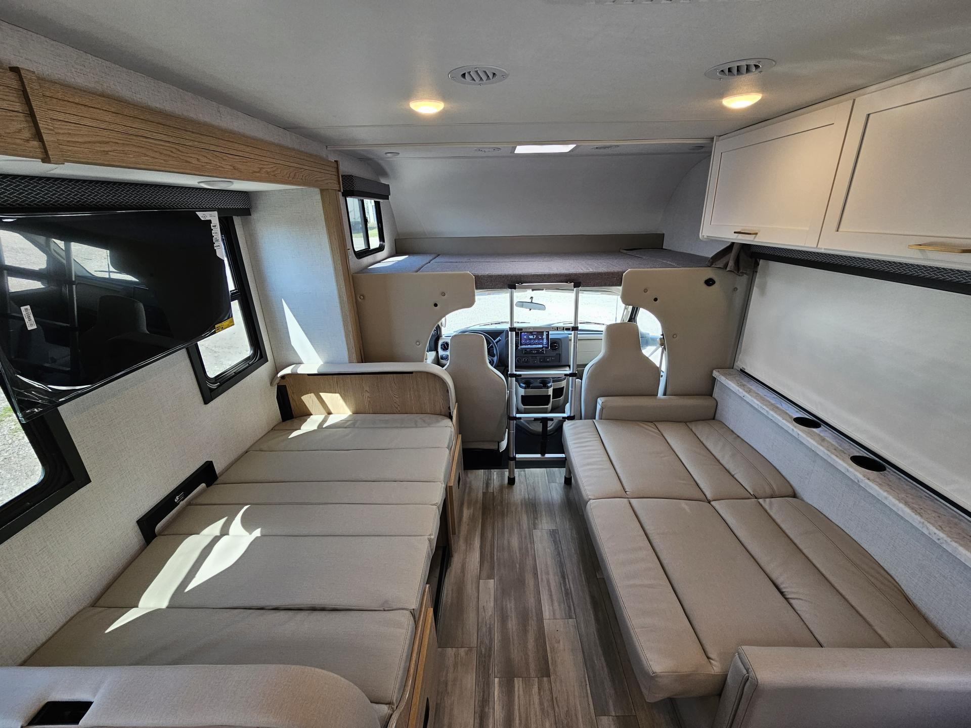 2026 THOR MOTOR COACH FOUR WINDS 28Z