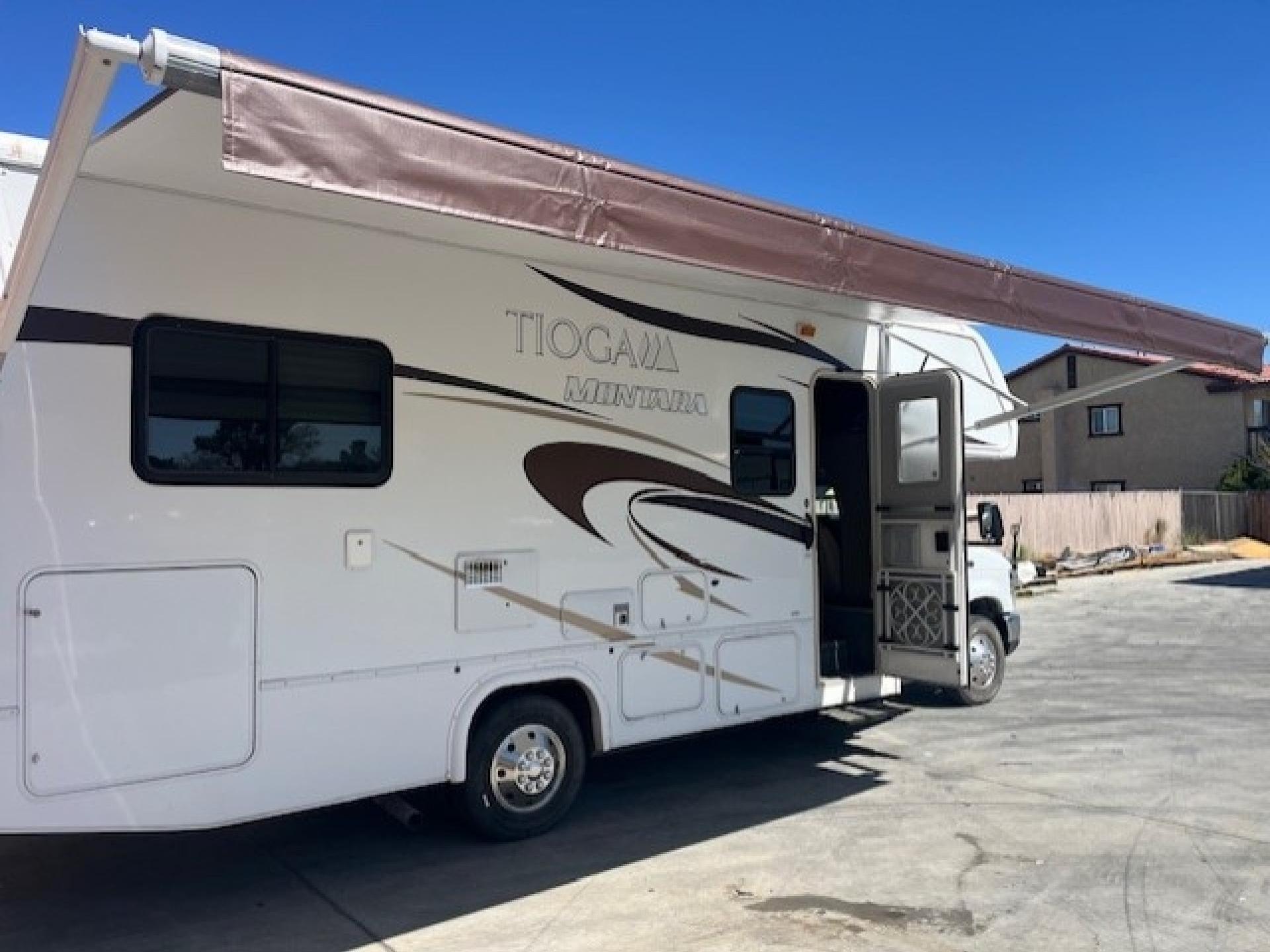 2014 FLEETWOOD TIOGA MONTARA 25K