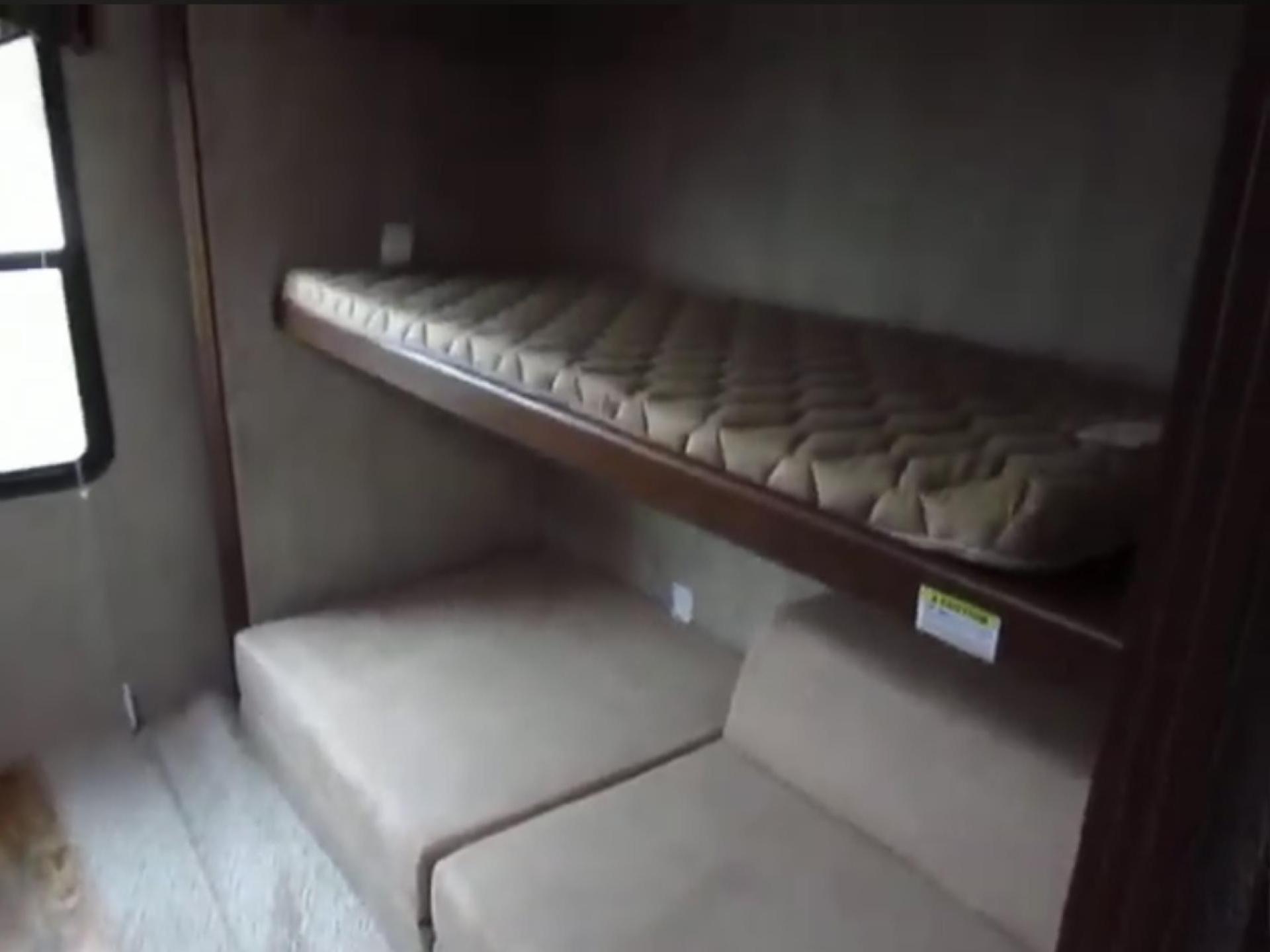 2015 KEYSTONE PASSPORT 3320BH