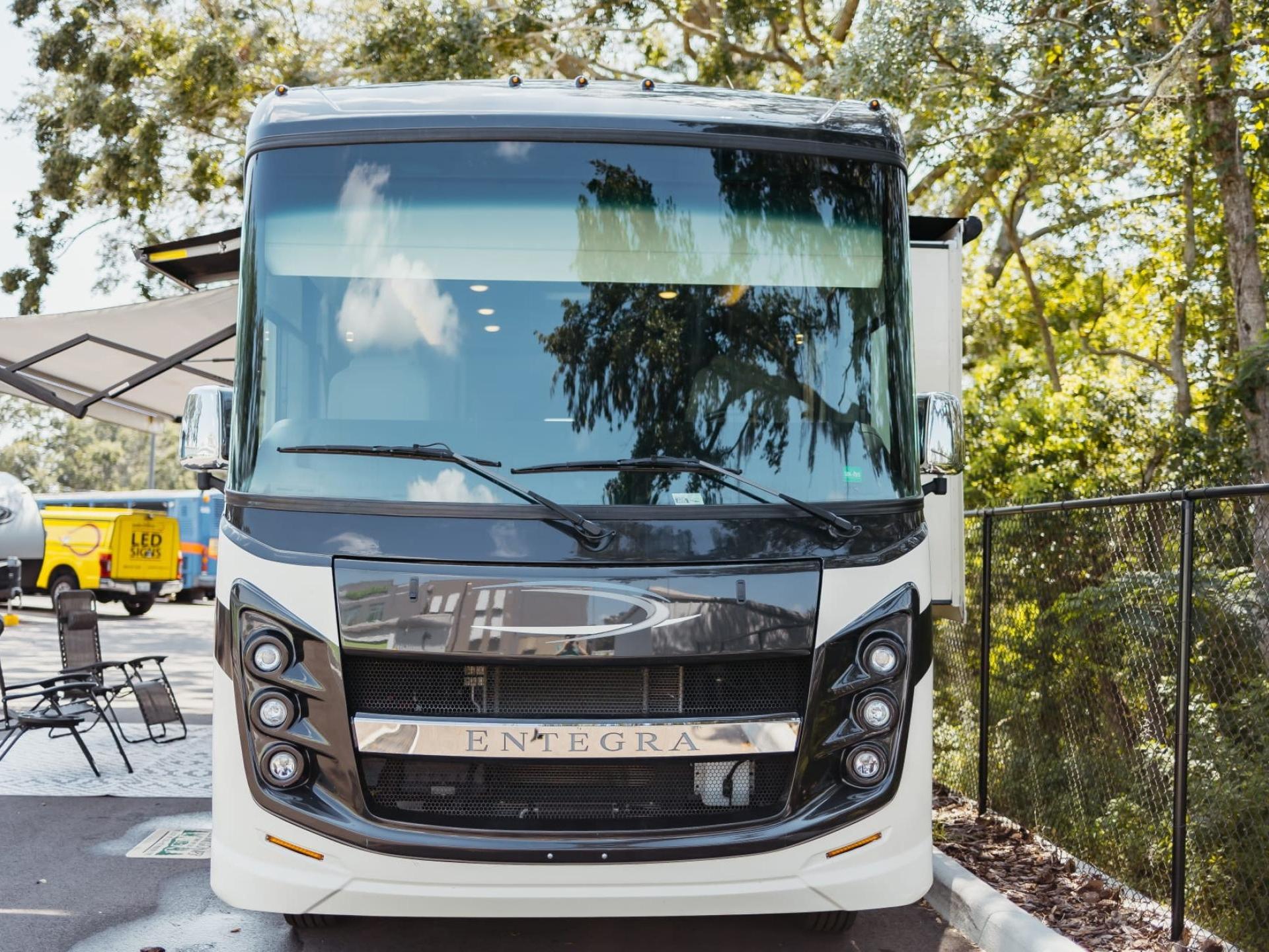 2021 ENTEGRA COACH VISION XL 34G
