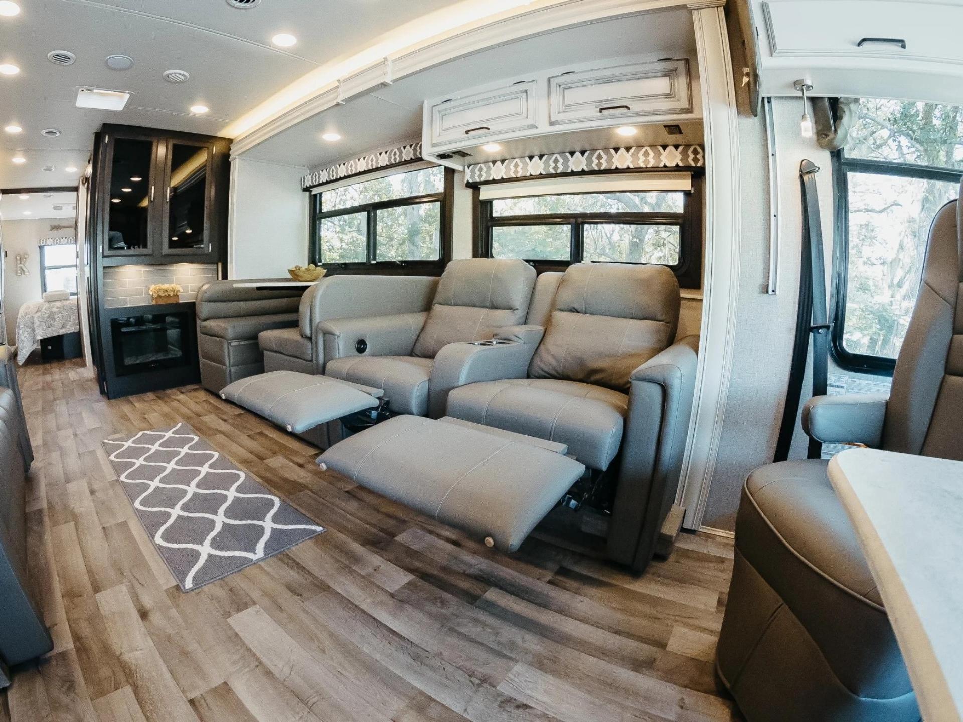 2021 ENTEGRA COACH VISION XL 34G