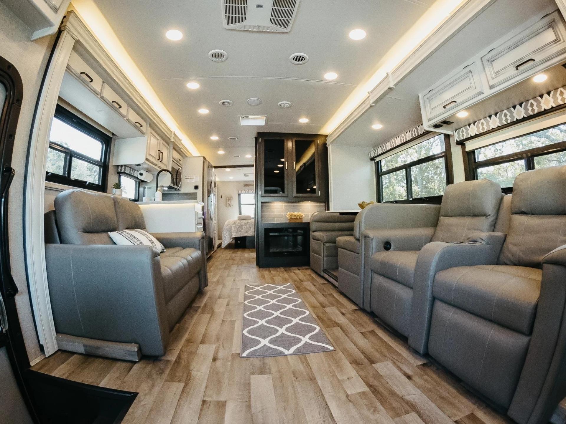 2021 ENTEGRA COACH VISION XL 34G