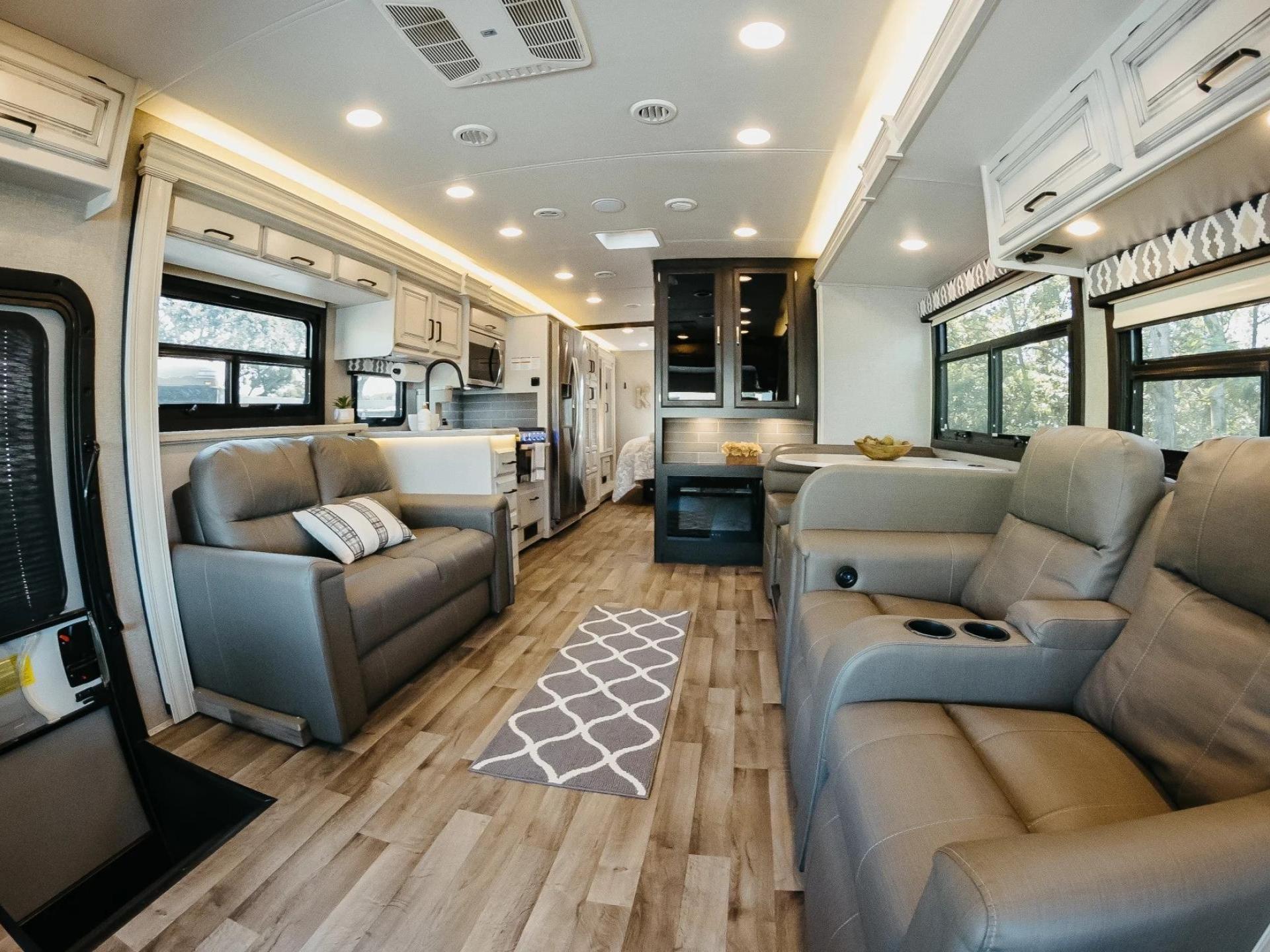 2021 ENTEGRA COACH VISION XL 34G