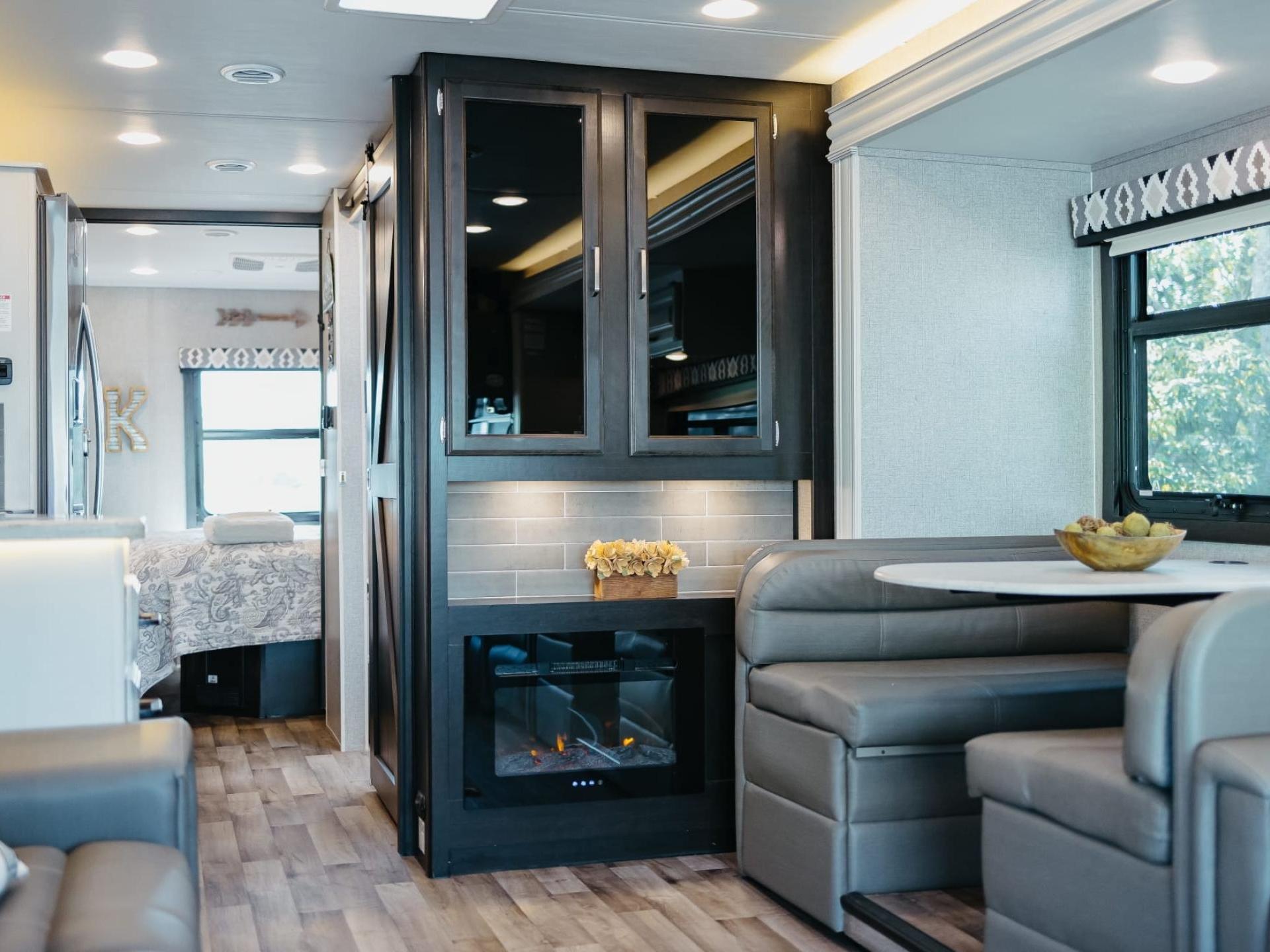 2021 ENTEGRA COACH VISION XL 34G