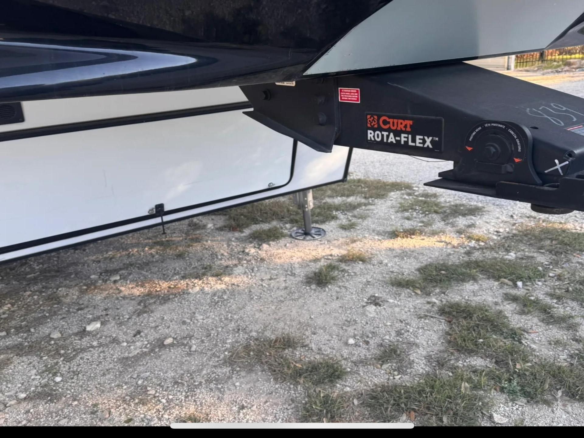 2022 DUTCHMEN VOLTAGE TRITON 3911