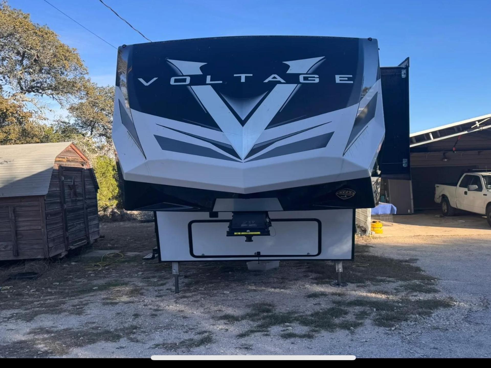 2022 DUTCHMEN VOLTAGE TRITON 3911