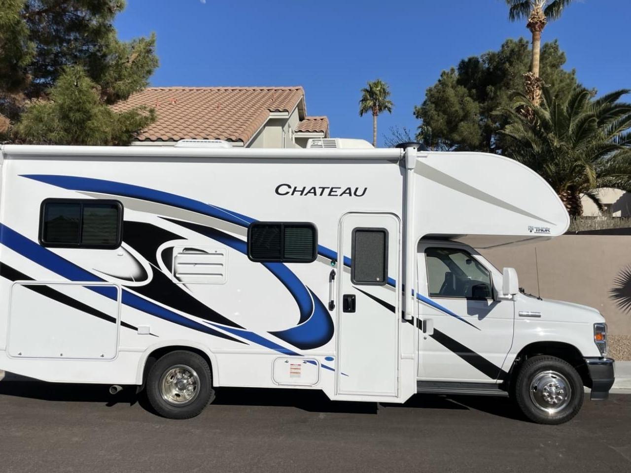 2022 THOR MOTOR COACH CHATEAU 22E
