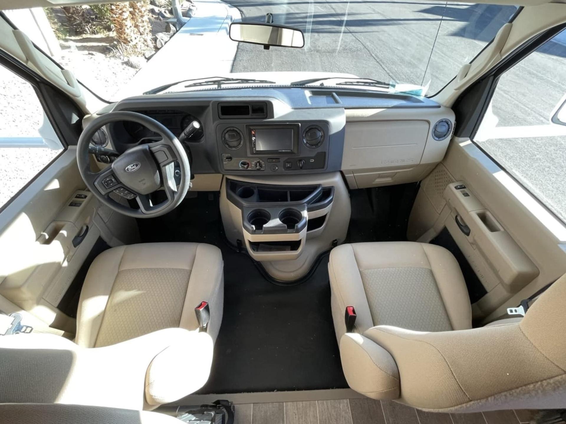 2022 THOR MOTOR COACH CHATEAU 22E