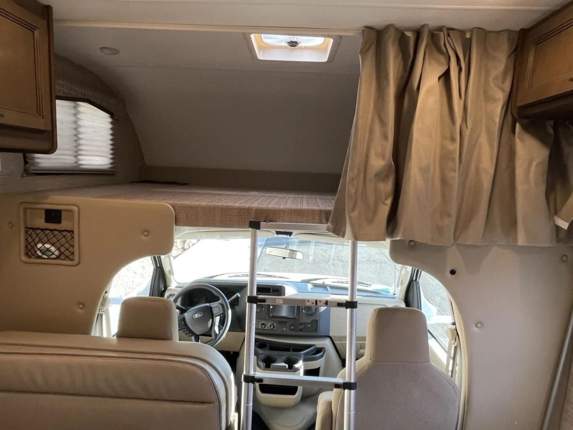 2022 THOR MOTOR COACH CHATEAU 22E