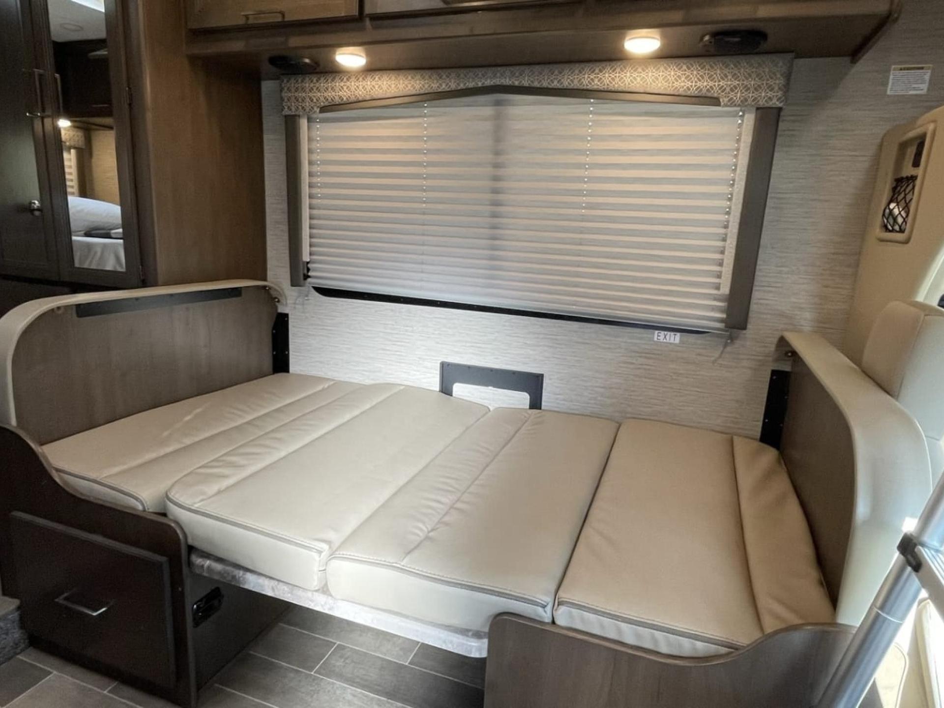 2022 THOR MOTOR COACH CHATEAU 22E