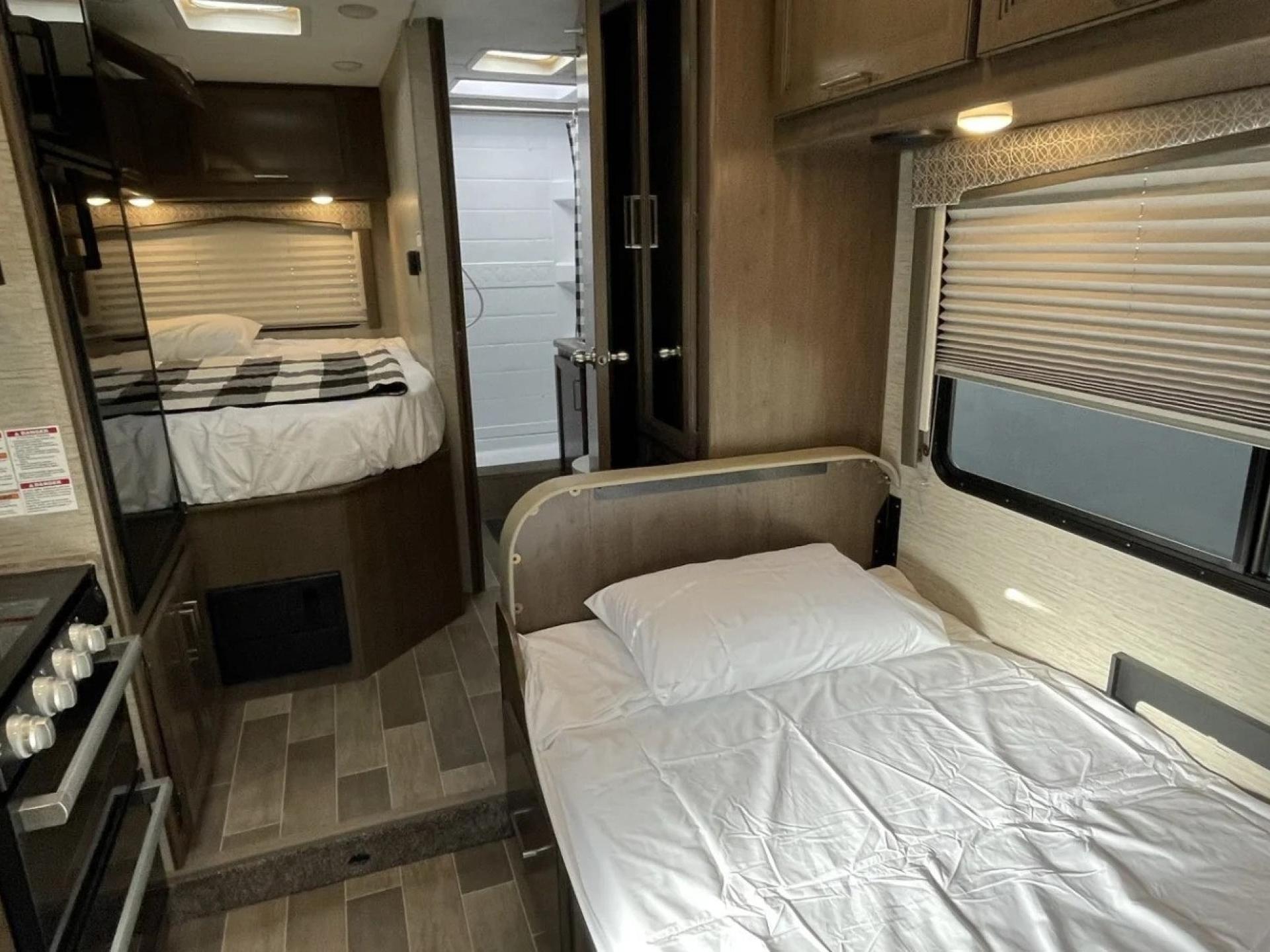 2022 THOR MOTOR COACH CHATEAU 22E