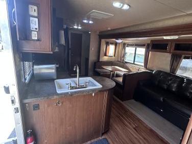 2014 FOREST RIVER WILDWOOD 28DBUD