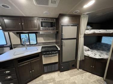 2019 CRUISER SHADOW CRUISER 240BHS