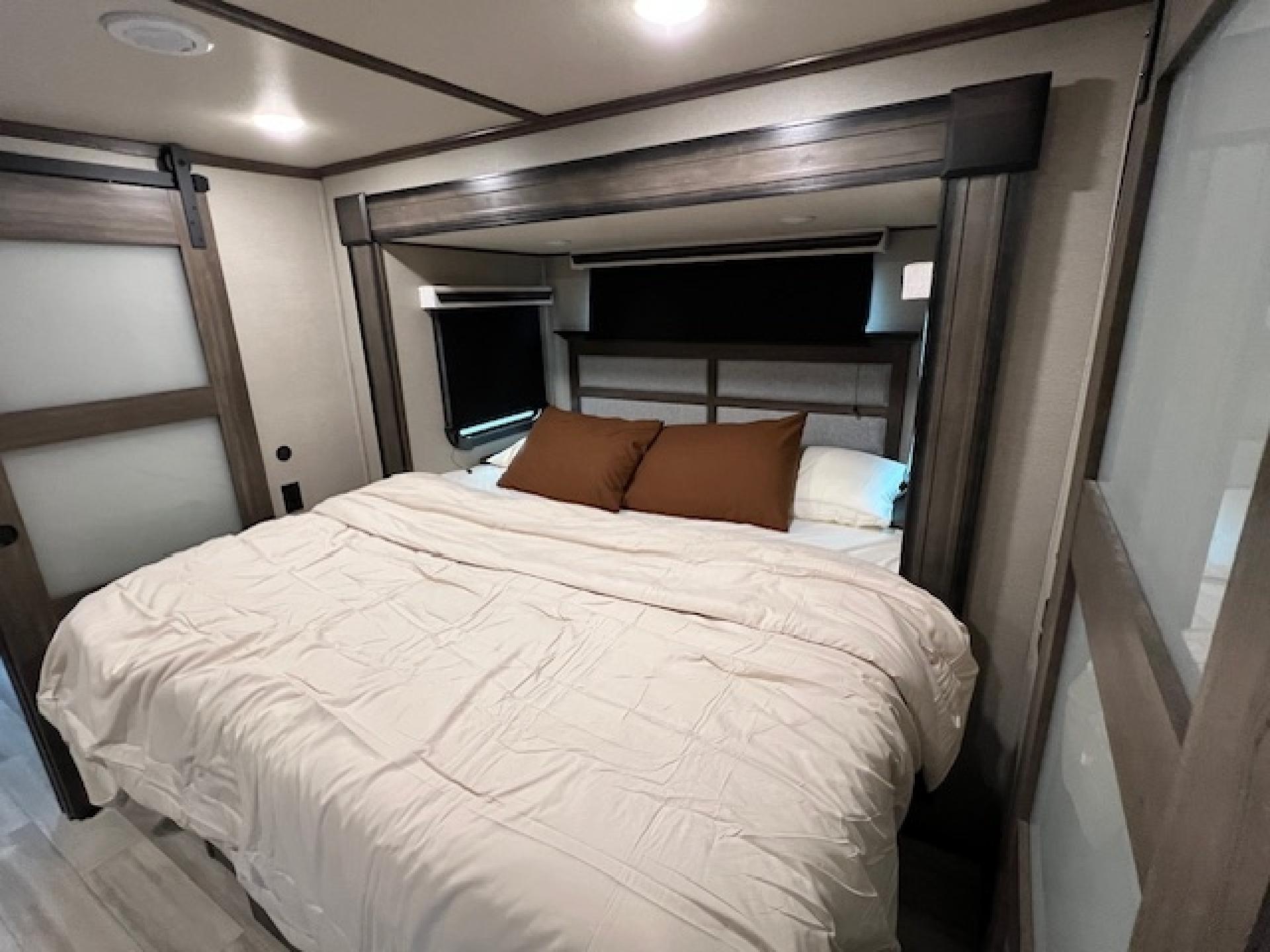 2022 GRAND DESIGN SOLITUDE 380FL
