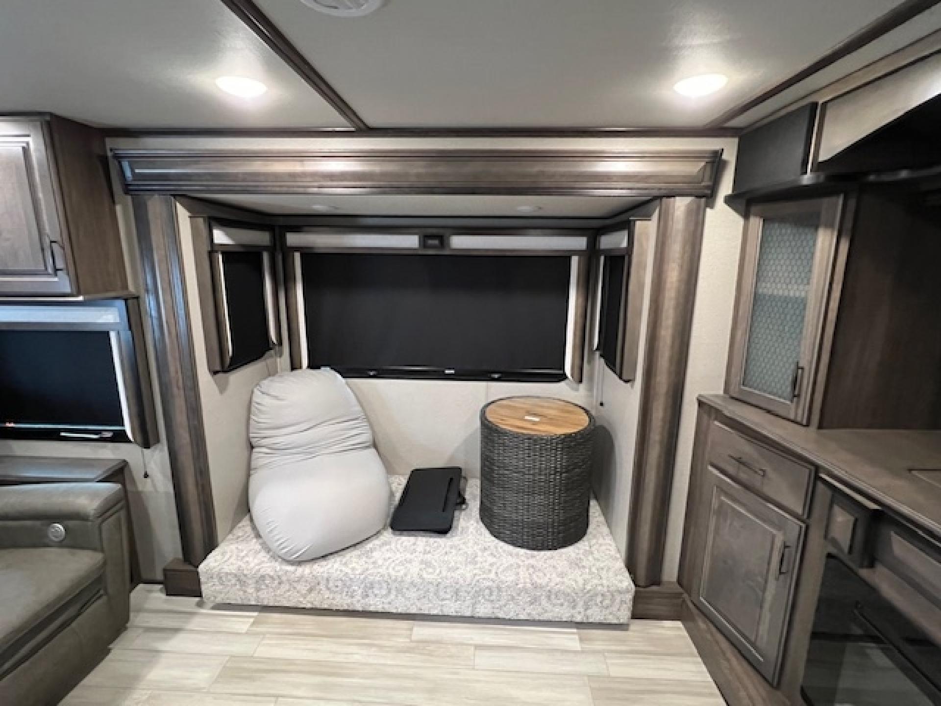 2022 GRAND DESIGN SOLITUDE 380FL