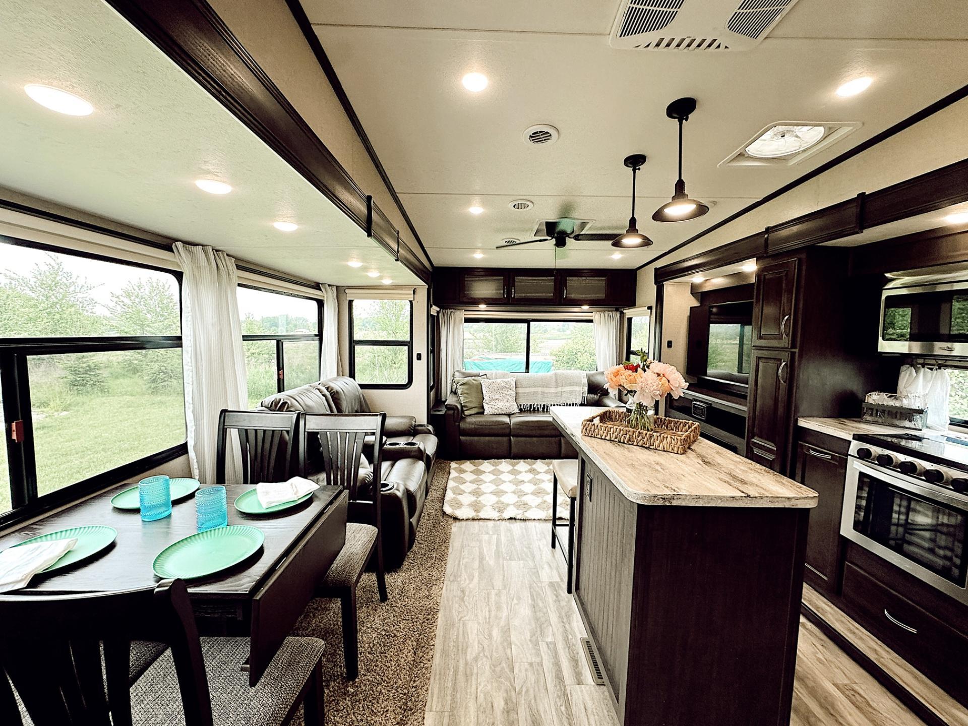 2020 SHASTA PHOENIX 360BH