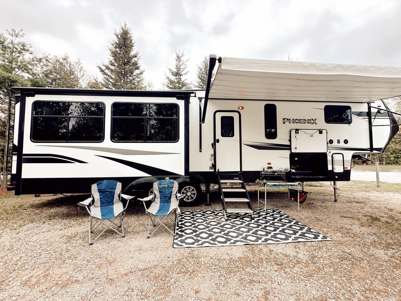 2020 SHASTA PHOENIX 360BH